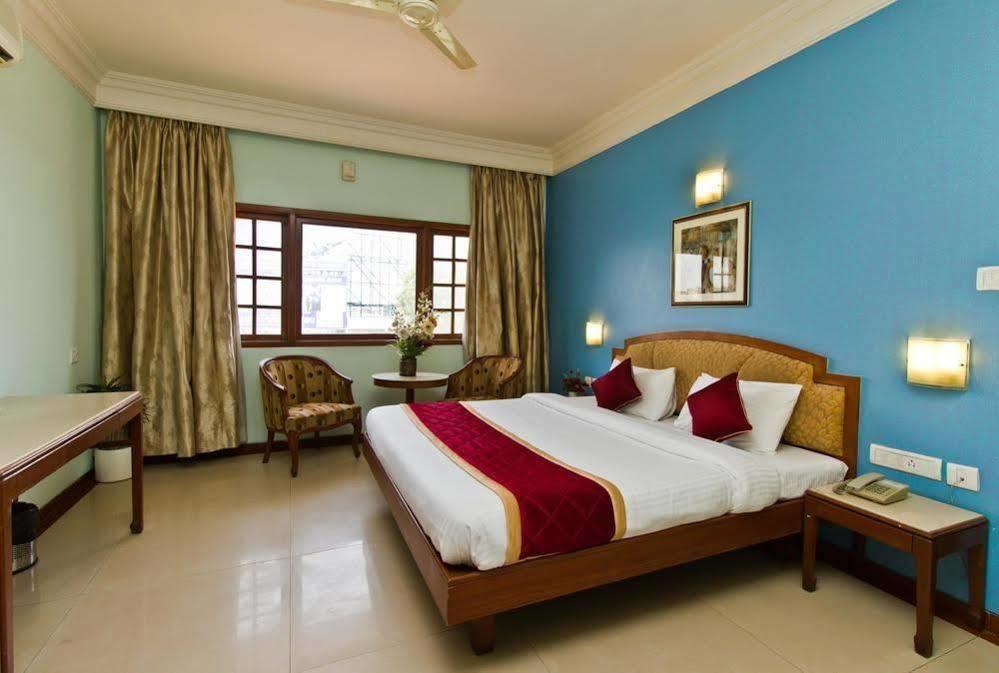 Oyo 579 Hotel Aab 班加罗尔 外观 照片
