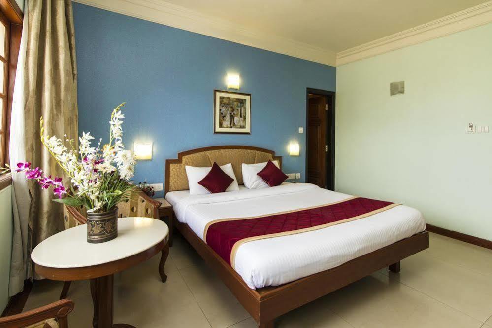 Oyo 579 Hotel Aab 班加罗尔 外观 照片