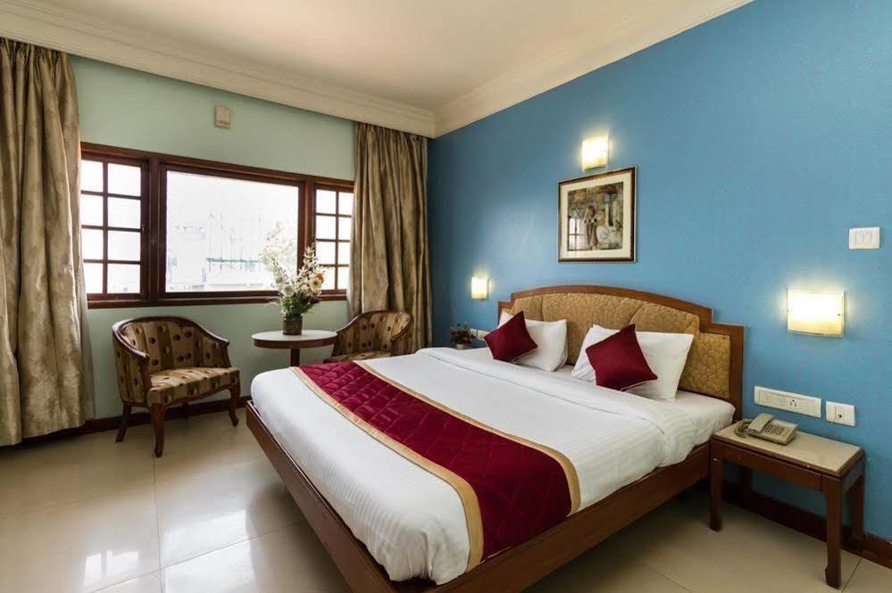 Oyo 579 Hotel Aab 班加罗尔 外观 照片
